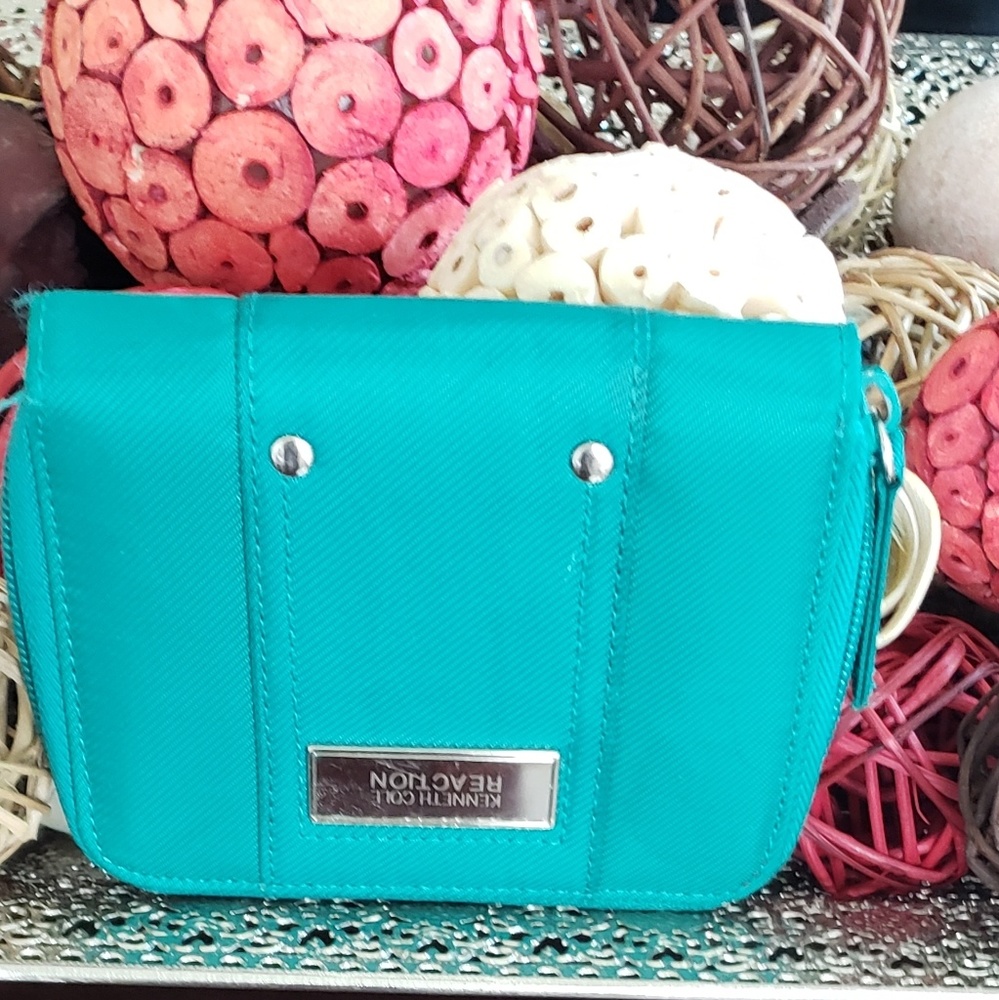 Kenneth Cole Reaction Coin Purse